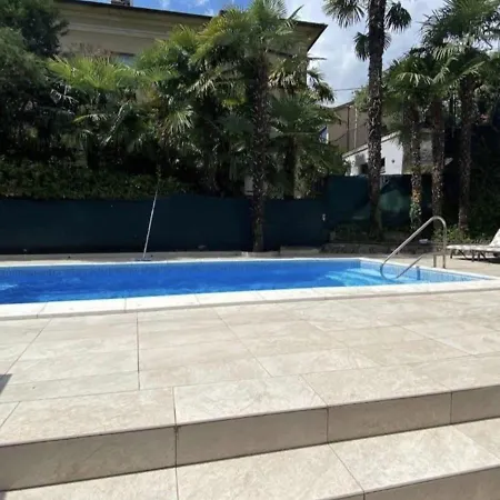 Modern דירה