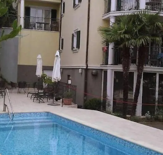 Modern * Опатия